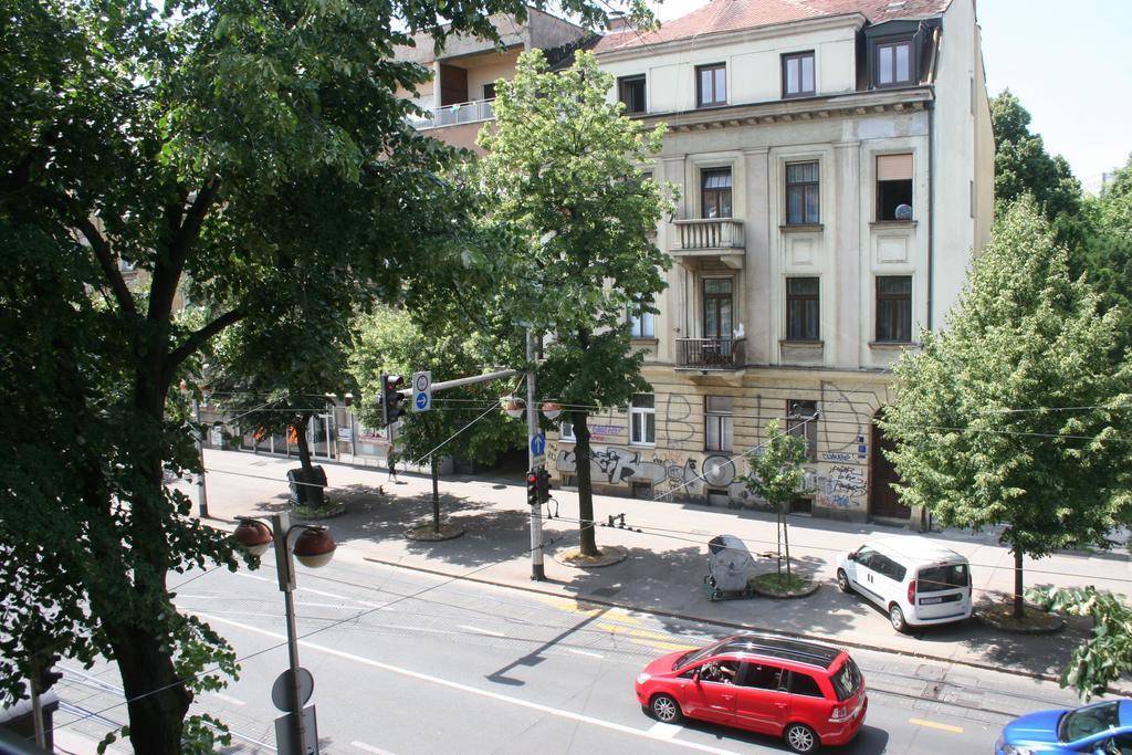 Vla Vla Apartments With Parking Загреб Екстериор снимка
